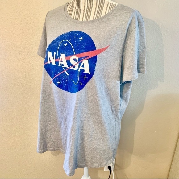 NASA T-Shirt XL Fifth Sun Grey Blue Red White Graphic Design NASA Cotton - Picture 5 of 14